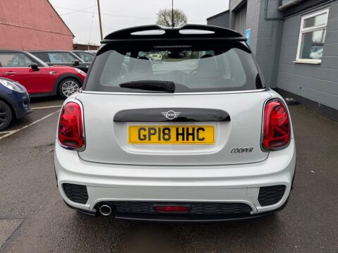 Mini Hatch 1.5 Cooper Euro 6 (s/s) 3dr 4