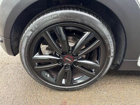 Mini Hatch 1.5 Cooper Euro 6 (s/s) 3dr 30
