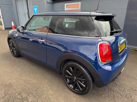 Mini Hatch 1.5 Cooper Euro 6 (s/s) 3dr 6