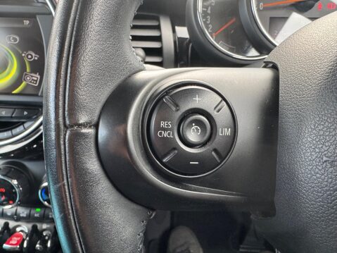 Mini Hatch 1.5 Cooper Euro 6 (s/s) 3dr 26