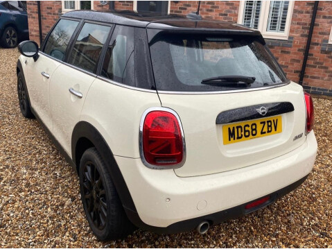 Mini Hatch 1.5 Cooper Steptronic Euro 6 (s/s) 5dr 4
