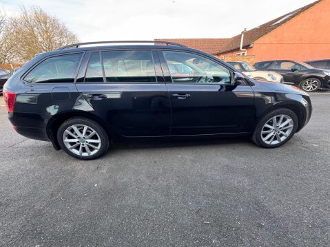 Skoda Octavia 1.4 TSI Elegance Euro 5 (s/s) 5dr 7