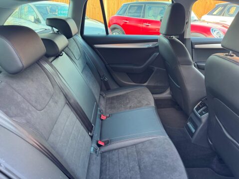 Skoda Octavia 1.4 TSI Elegance Euro 5 (s/s) 5dr 12