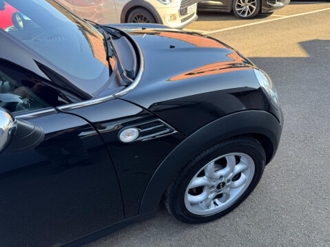 Mini Convertible 1.6 Cooper Euro 6 (s/s) 2dr 5