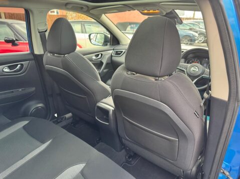 Nissan Qashqai 1.2 DIG-T N-Connecta Euro 6 (s/s) 5dr 21