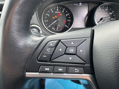 Nissan Qashqai 1.2 DIG-T N-Connecta Euro 6 (s/s) 5dr 24