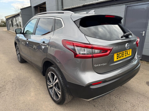 Nissan Qashqai 1.2 DIG-T N-Connecta Euro 6 (s/s) 5dr 6