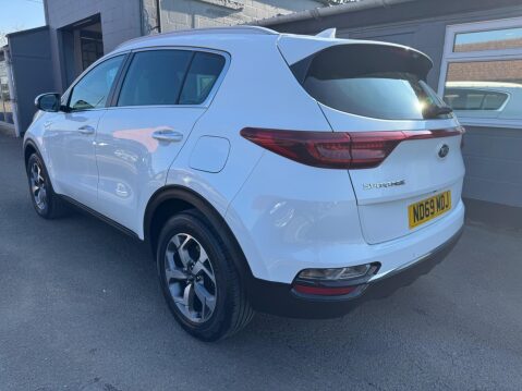 Kia Sportage 1.6 CRDi EcoDynamics+ 2 Euro 6 (s/s) 5dr 9