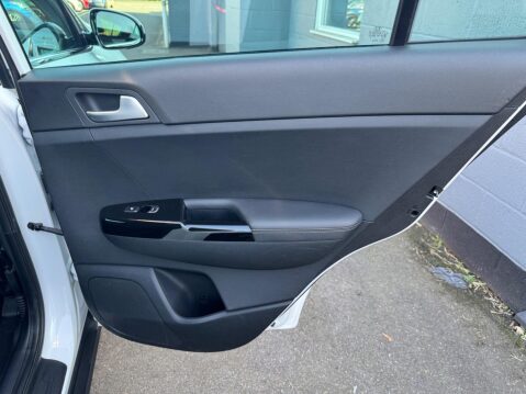 Kia Sportage 1.6 CRDi EcoDynamics+ 2 Euro 6 (s/s) 5dr 37