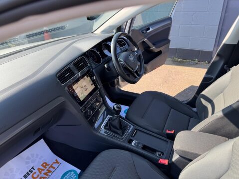 Volkswagen Golf 1.0 TSI BlueMotion Tech SE Nav Euro 6 (s/s) 5dr 18