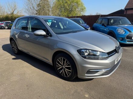 Volkswagen Golf 1.0 TSI BlueMotion Tech SE Nav Euro 6 (s/s) 5dr