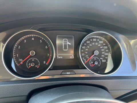 Volkswagen Golf 1.0 TSI BlueMotion Tech SE Nav Euro 6 (s/s) 5dr 48