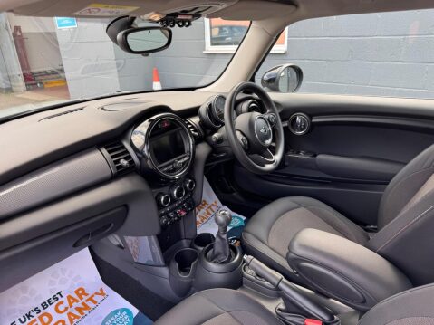 Mini Hatch 1.5 Cooper Classic Euro 6 (s/s) 3dr 14