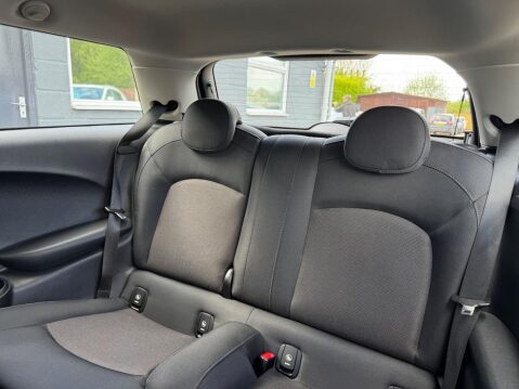 Mini Hatch 1.5 Cooper Classic Euro 6 (s/s) 3dr 19