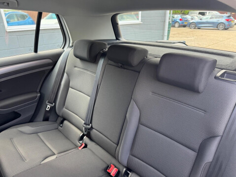 Volkswagen Golf 1.4 TSI SE Nav Euro 6 (s/s) 5dr 20