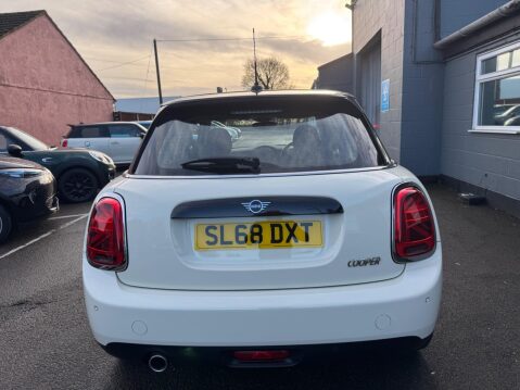 Mini Hatch 1.5 Cooper Euro 6 (s/s) 5dr 4
