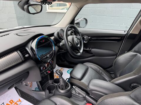 Mini Hatch 1.5 Cooper Auto Euro 6 (s/s) 5dr 53