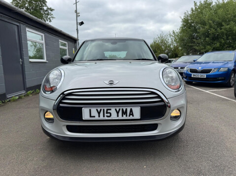Mini Hatch 1.5 Cooper Auto Euro 6 (s/s) 5dr 3