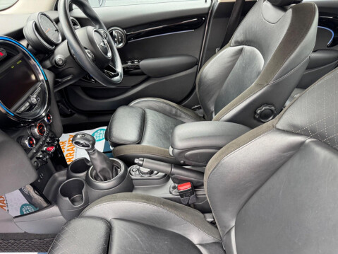 Mini Hatch 1.5 Cooper Auto Euro 6 (s/s) 5dr 48