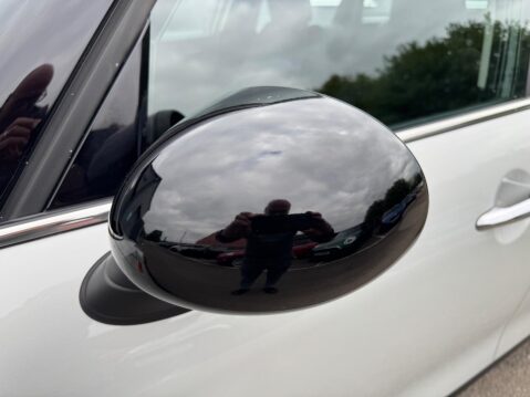 Mini Hatch 1.5 Cooper Auto Euro 6 (s/s) 5dr 42