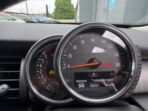 Mini Hatch 1.5 Cooper Auto Euro 6 (s/s) 5dr 57