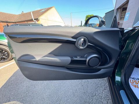Mini Hatch 1.5 Cooper Steptronic Euro 6 (s/s) 3dr 37