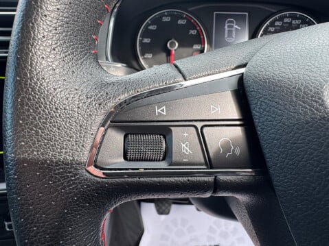 SEAT Ibiza 1.0 TSI FR Euro 6 (s/s) 5dr 29