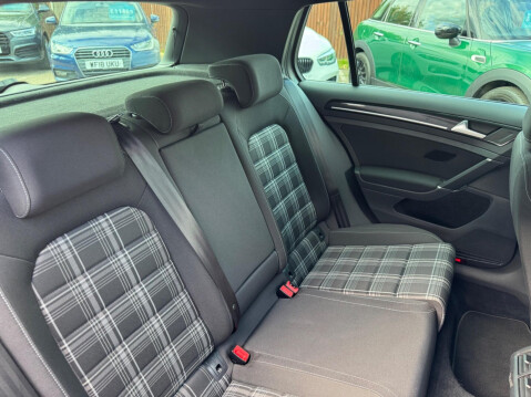 Volkswagen Golf 2.0 TDI BlueMotion Tech GTD Euro 6 (s/s) 5dr 18