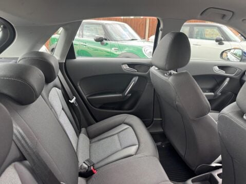 Audi A1 1.0 TFSI Sport Sportback Euro 6 (s/s) 5dr (Nav) 22