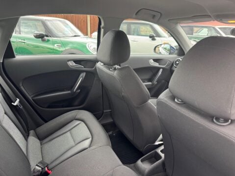 Audi A1 1.0 TFSI Sport Sportback Euro 6 (s/s) 5dr (Nav) 23