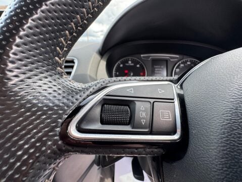 Audi Q3 2.0 TDI S line S Tronic quattro Euro 6 (s/s) 5dr (Nav) 30
