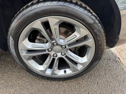 Audi Q3 2.0 TDI S line S Tronic quattro Euro 6 (s/s) 5dr (Nav) 38