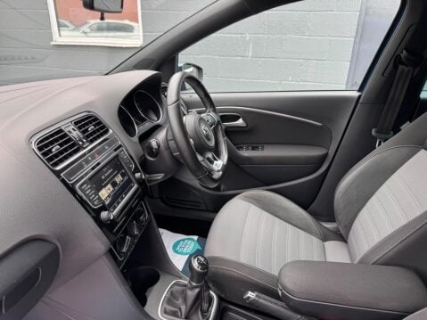 Volkswagen Polo 1.0 TSI BlueMotion Tech R-Line Euro 6 (s/s) 5dr 12