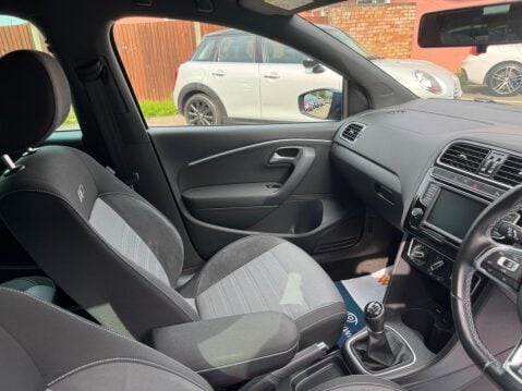 Volkswagen Polo 1.0 TSI BlueMotion Tech R-Line Euro 6 (s/s) 5dr 19