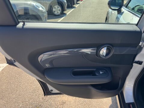Mini Clubman 2.0 Cooper S Euro 6 (s/s) 6dr 30