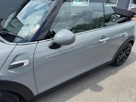 Mini Convertible 1.5 Cooper Euro 6 (s/s) 2dr 11