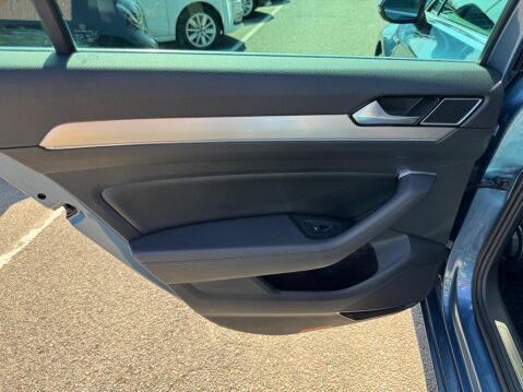 Volkswagen Passat 1.4 TSI GTE DSG Euro 6 (s/s) 5dr 35