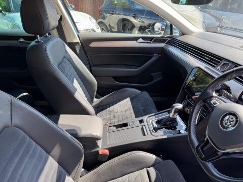Volkswagen Passat 1.4 TSI GTE DSG Euro 6 (s/s) 5dr 19