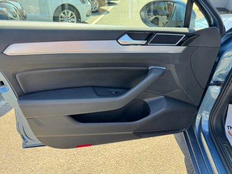 Volkswagen Passat 1.4 TSI GTE DSG Euro 6 (s/s) 5dr 36