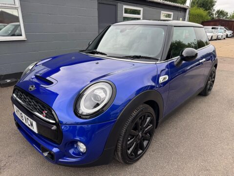 Mini Hatch 2.0 Cooper S Euro 6 (s/s) 3dr 7