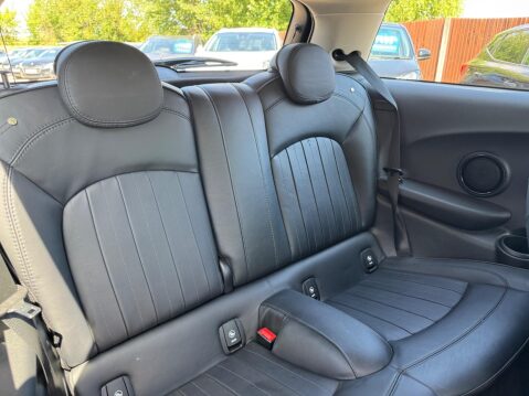 Mini Hatch 1.5 Cooper Seven Euro 6 (s/s) 3dr 17
