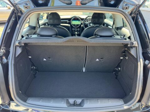 Mini Hatch 1.5 Cooper Seven Euro 6 (s/s) 3dr 28