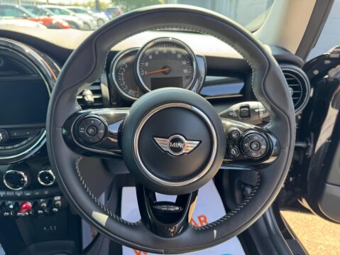 Mini Hatch 1.5 Cooper Seven Euro 6 (s/s) 3dr 29