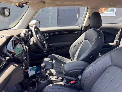 Mini Hatch 1.5 Cooper Seven Euro 6 (s/s) 3dr 34