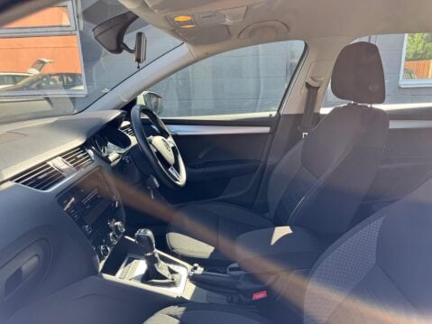 Skoda Octavia 1.5 TSI ACT SE Drive DSG Euro 6 (s/s) 5dr 40