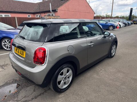 Mini Hatch 1.5 Cooper Euro 6 (s/s) 3dr 2
