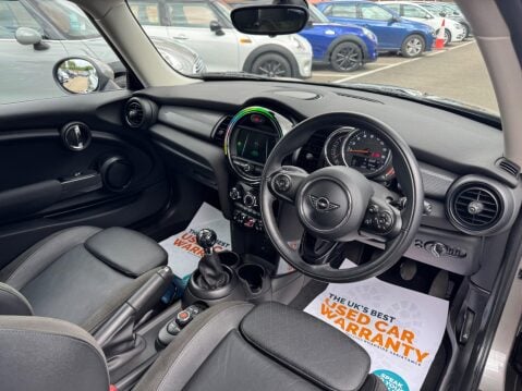 Mini Hatch 1.5 Cooper Euro 6 (s/s) 3dr 15