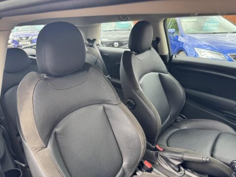 Mini Hatch 1.5 Cooper Euro 6 (s/s) 3dr 19