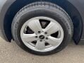 Mini Hatch 1.5 Cooper Euro 6 (s/s) 3dr 27