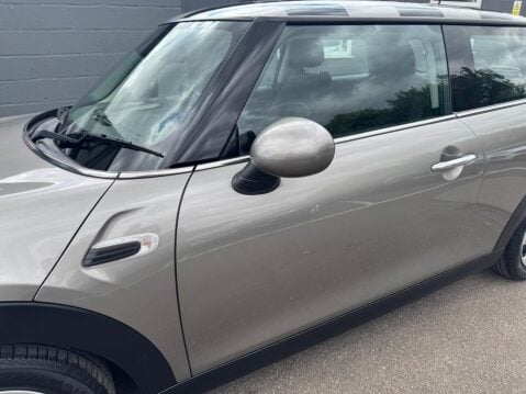 Mini Hatch 1.5 Cooper Euro 6 (s/s) 3dr 43